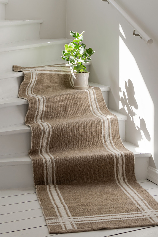  Orust beige