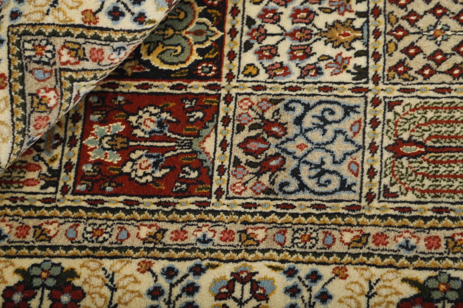 1491796-2.jpg
