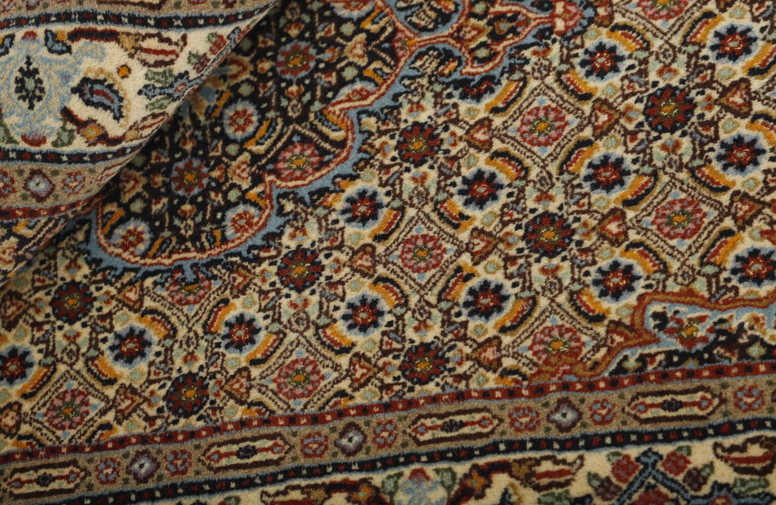 1491847-2.jpg