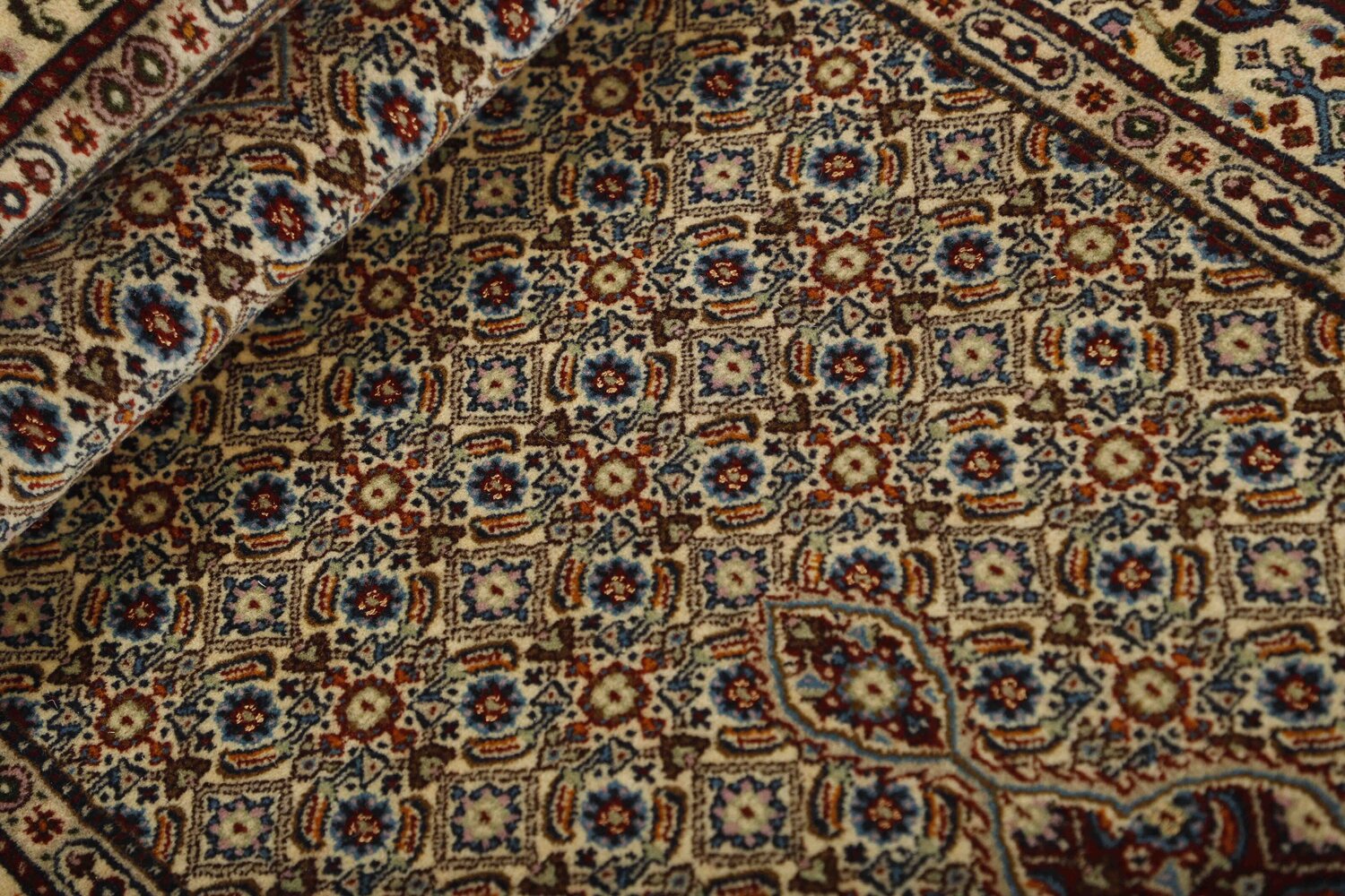 1472490-2.jpg