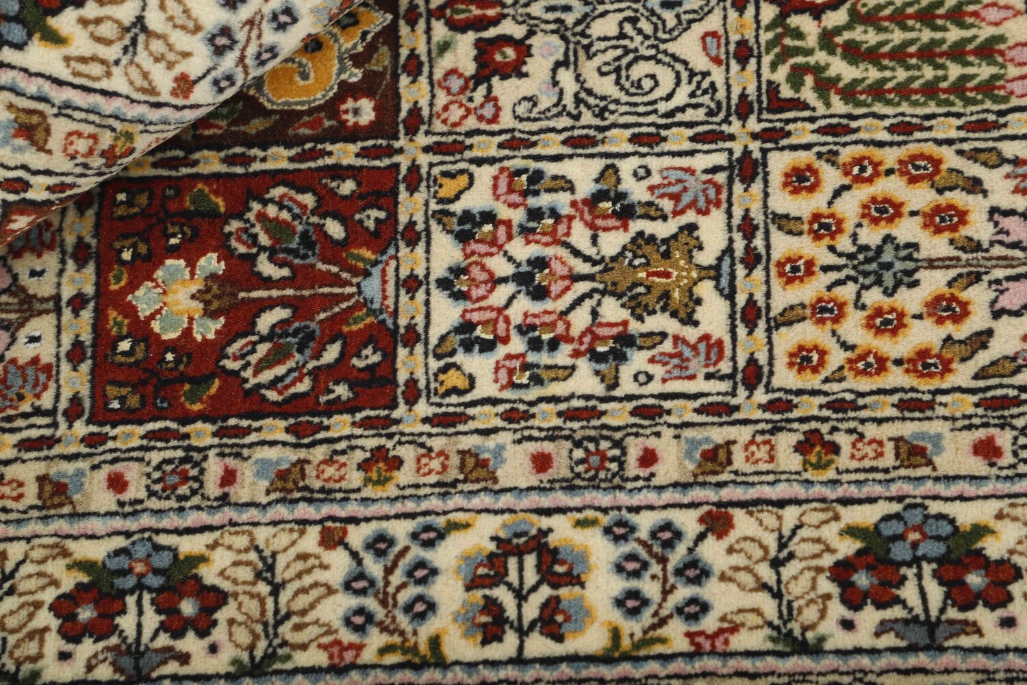 1491816-2.jpg