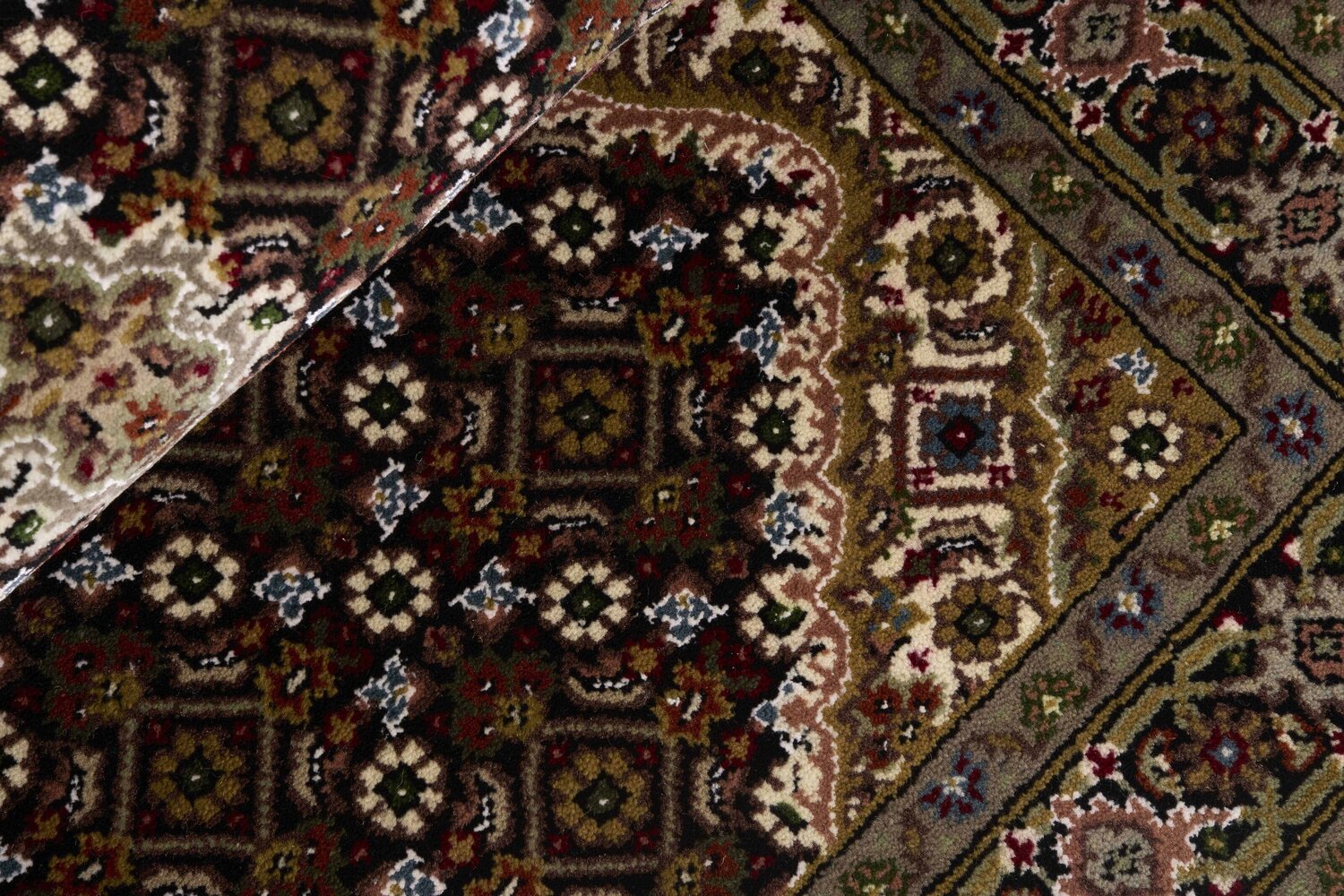1494534-2.jpg