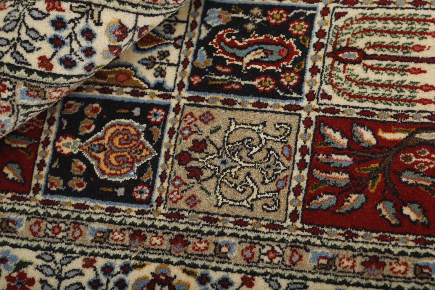 1491858-2.jpg