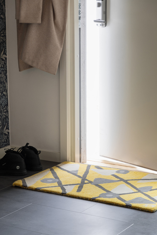  Geometry small yellow