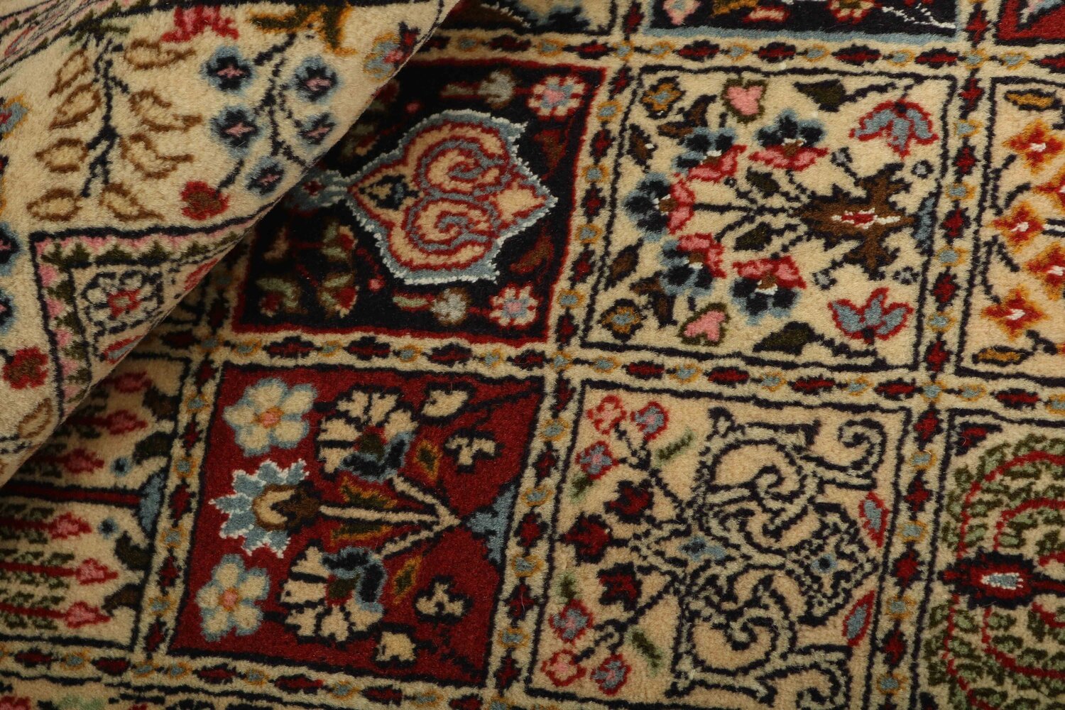 1436677-2.jpg