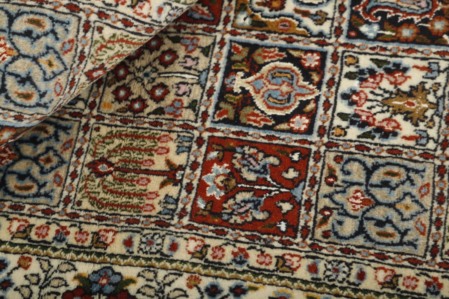 1489233-2.jpg