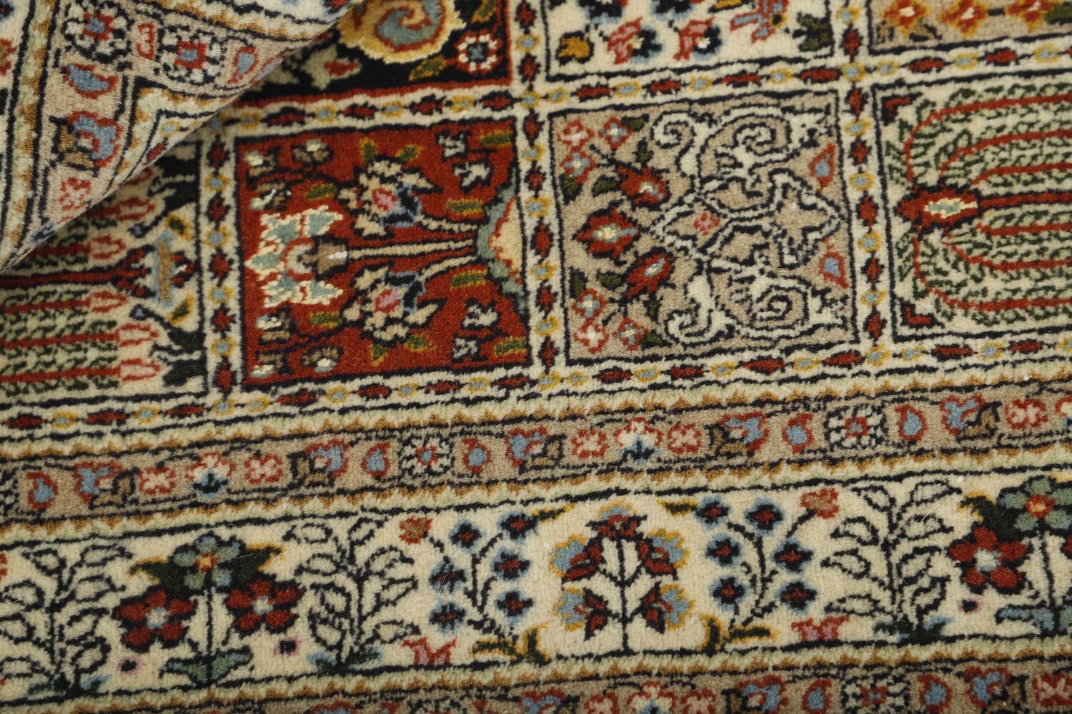 1491803-2.jpg