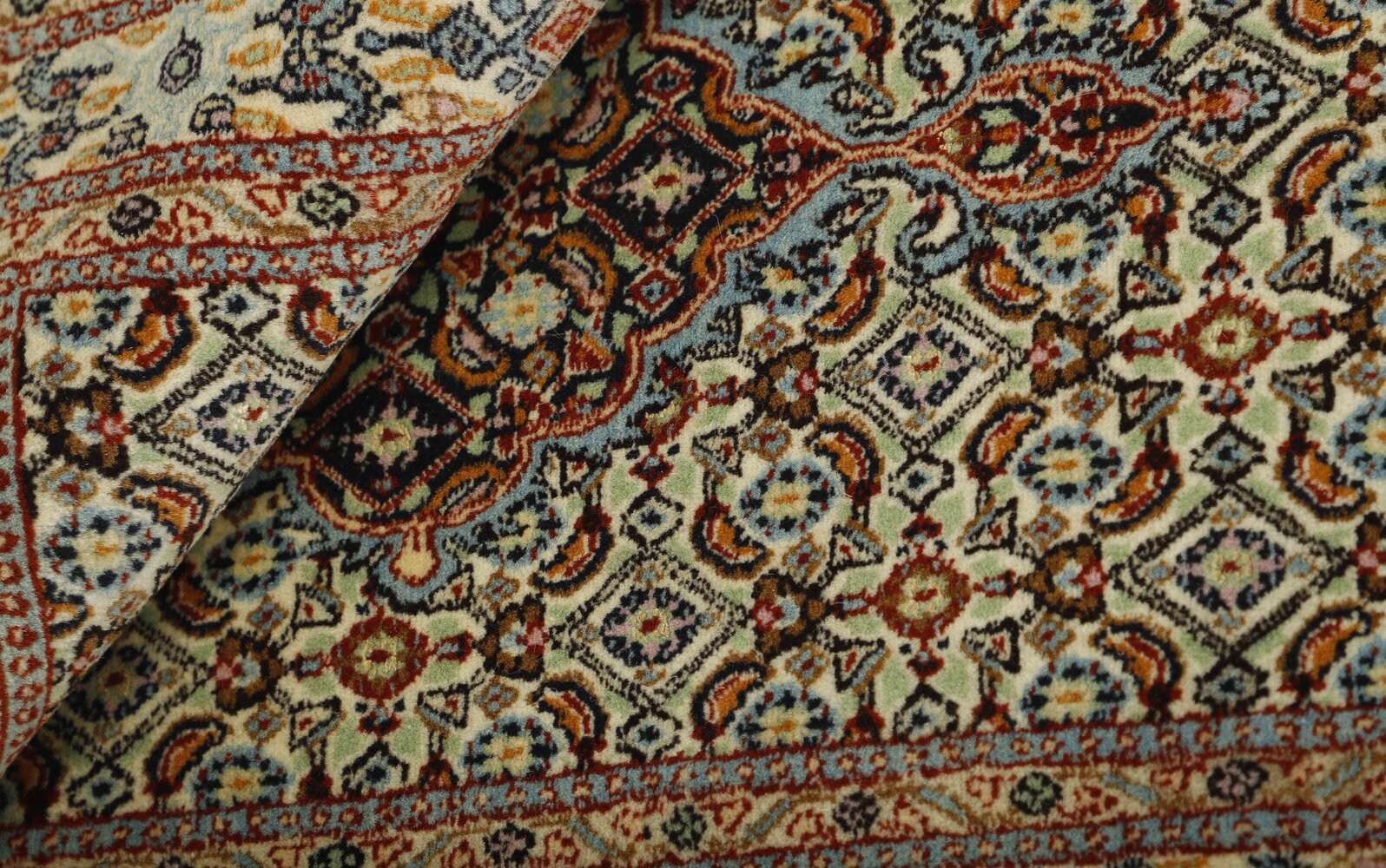 1491853-2.jpg