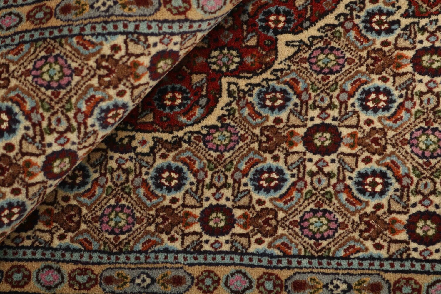 1438473-2.jpg