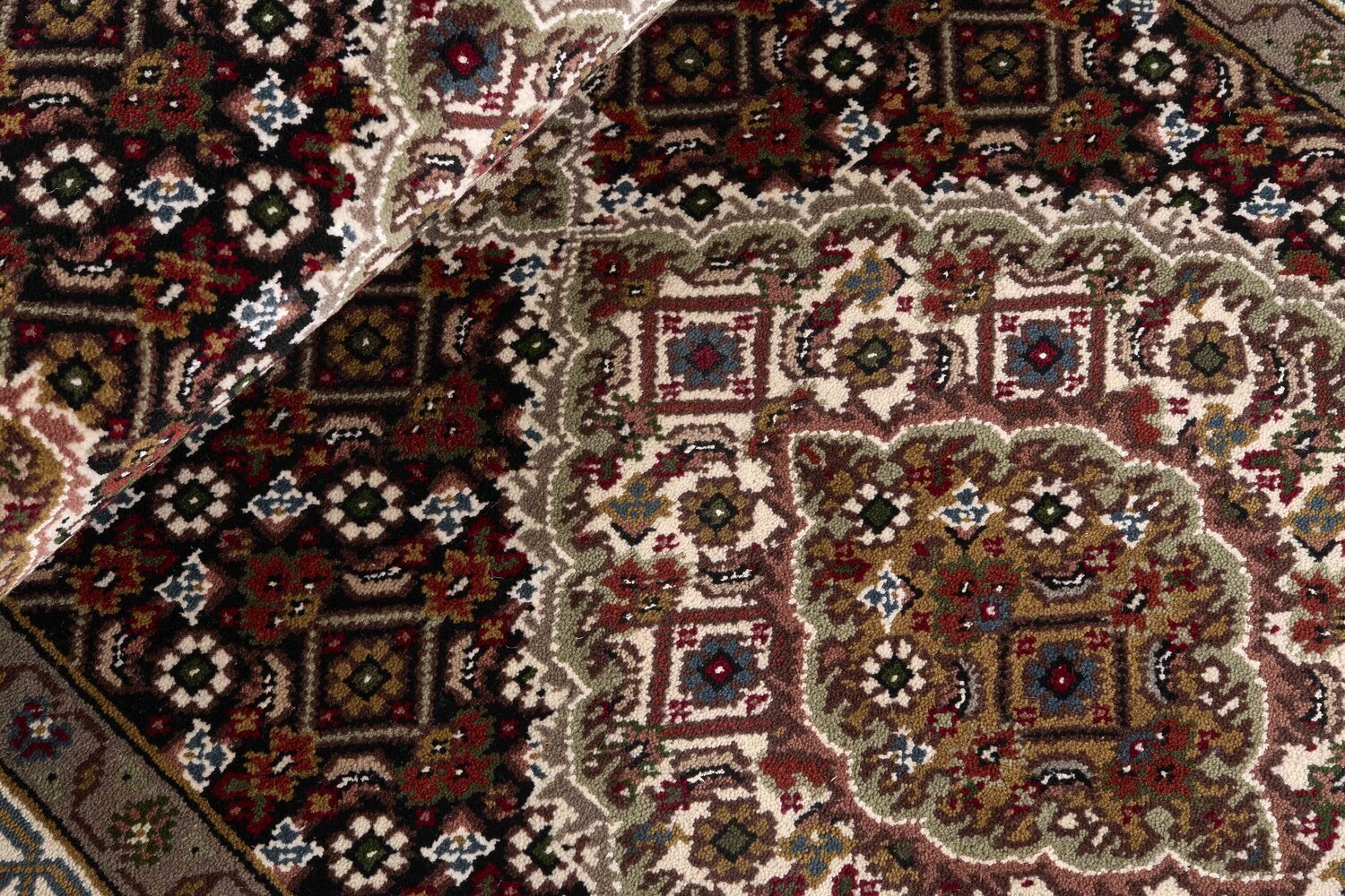 1496925-1.jpg