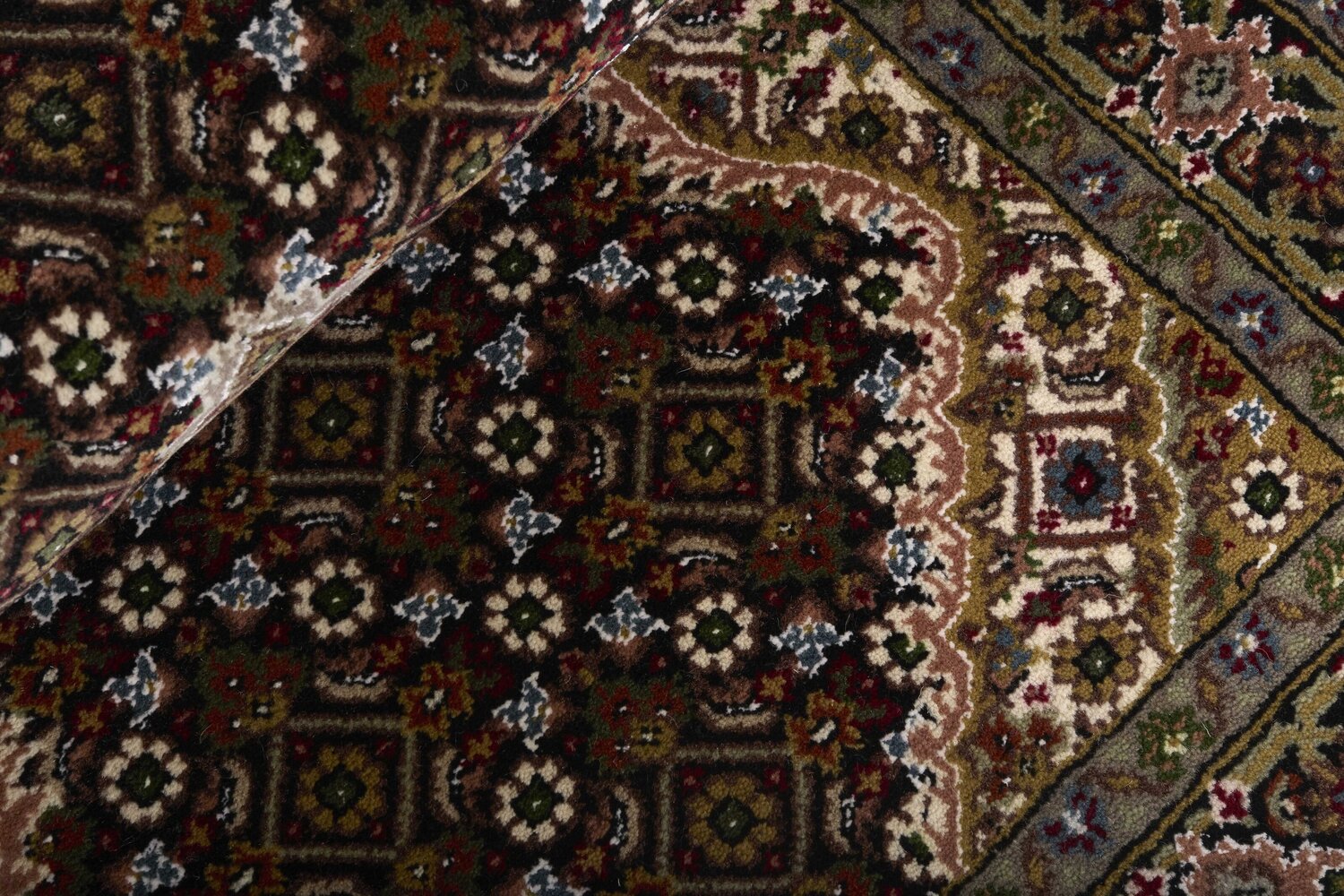 1494551-2.jpg