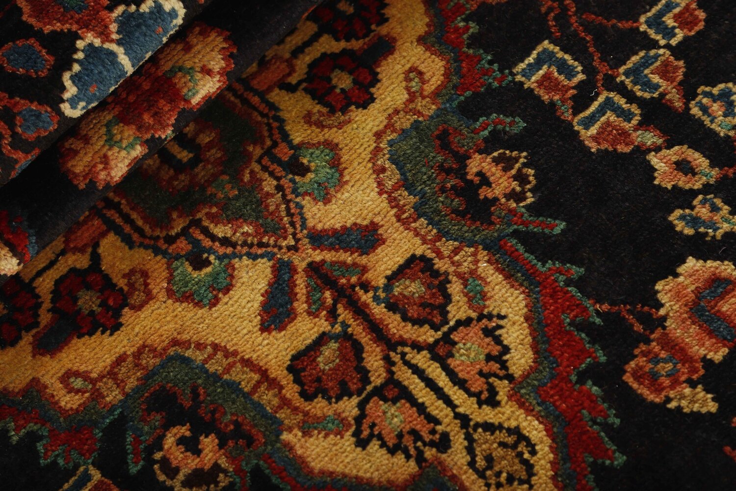 1487633-2.jpg