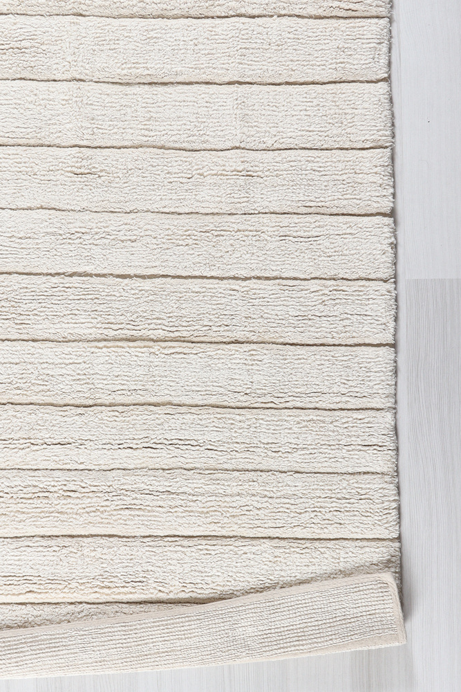 Matta-Viren-Offwhite-Matt-Tema