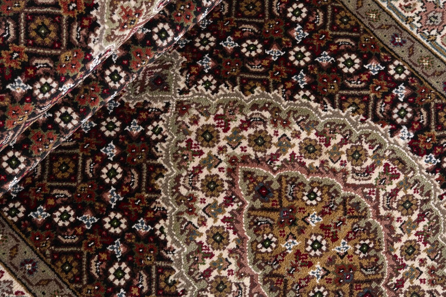 1496966-2.jpg